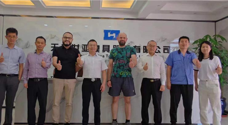 熱烈歡迎俄羅斯客戶來(lái)我司實(shí)地考察